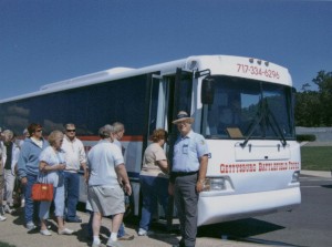Gettysburg Battlefield Tours guide bus loading up