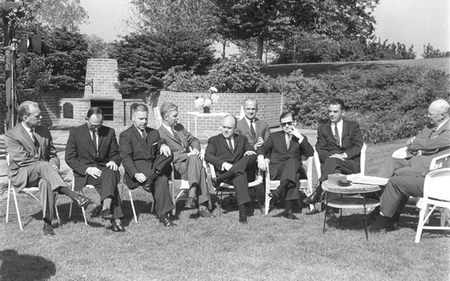 Ike hosting a gathering of statesmen