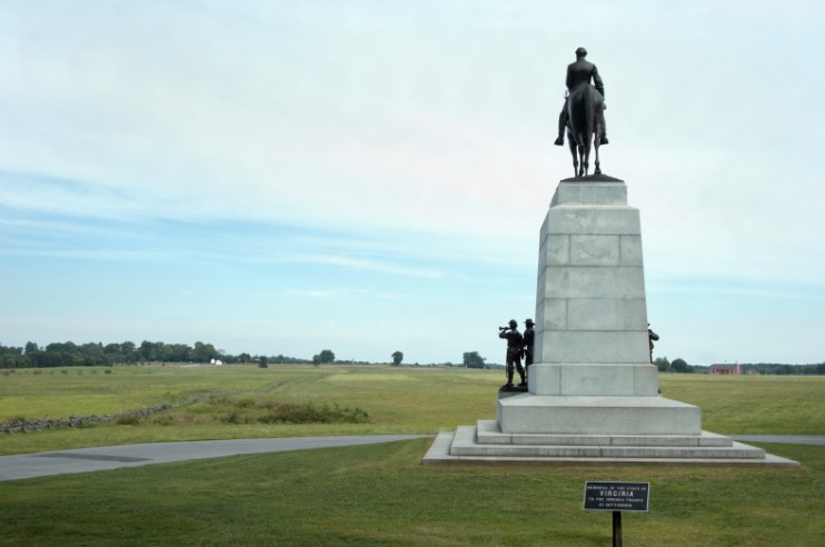 Pickett's Charge monument